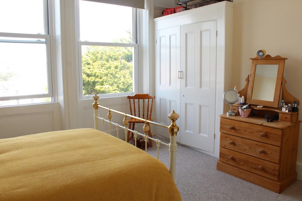 3 Bedroom Flat/Apartment. Highcliff Court, 7 South Cliff in Eastbourne, East Sussex 14